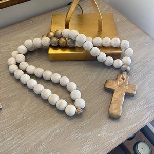 Rachel Ashwell wooden beads with cross
